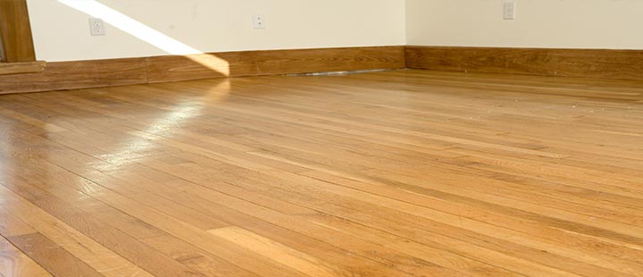 Réparation de plancher de bois franc